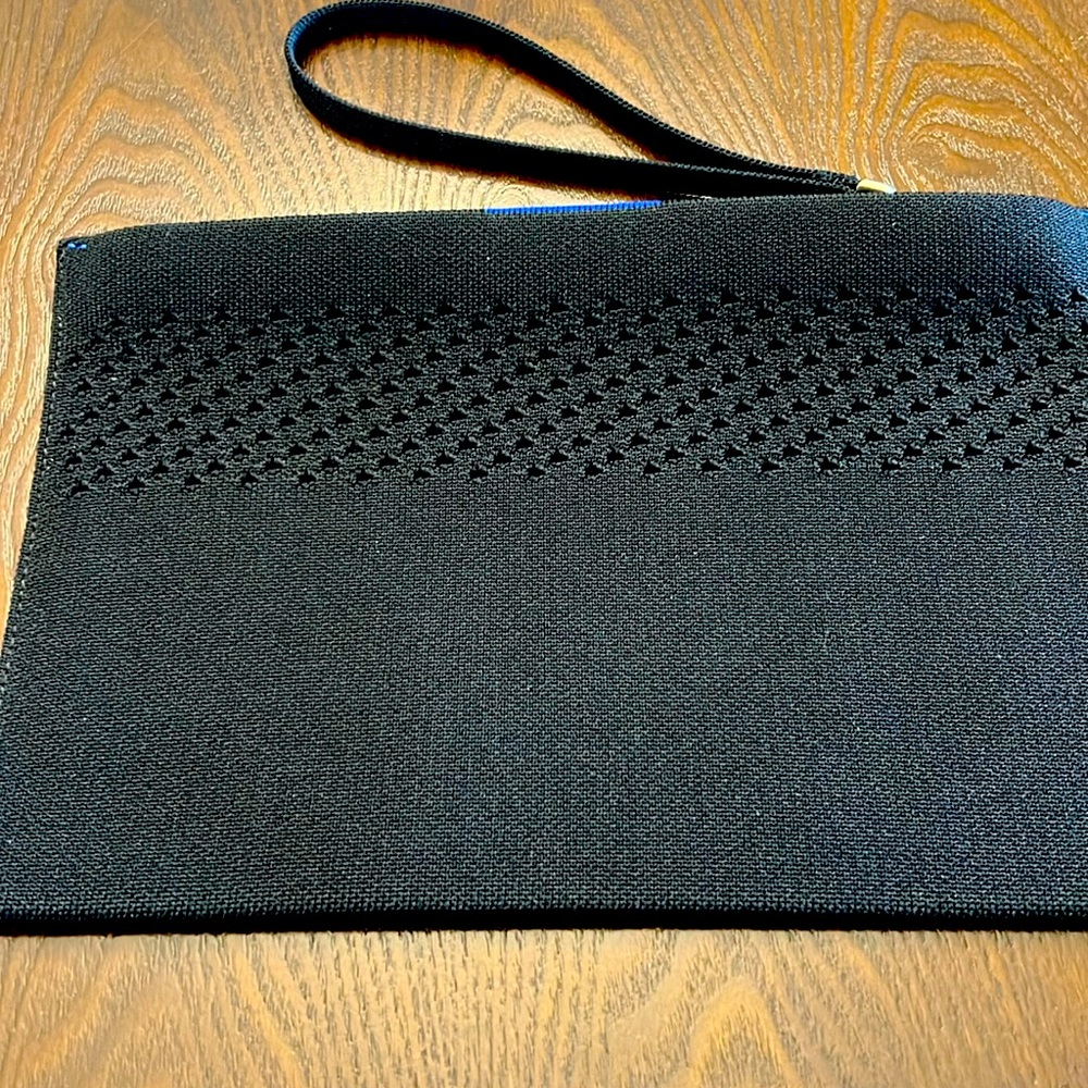 Rothy’s wristlet
